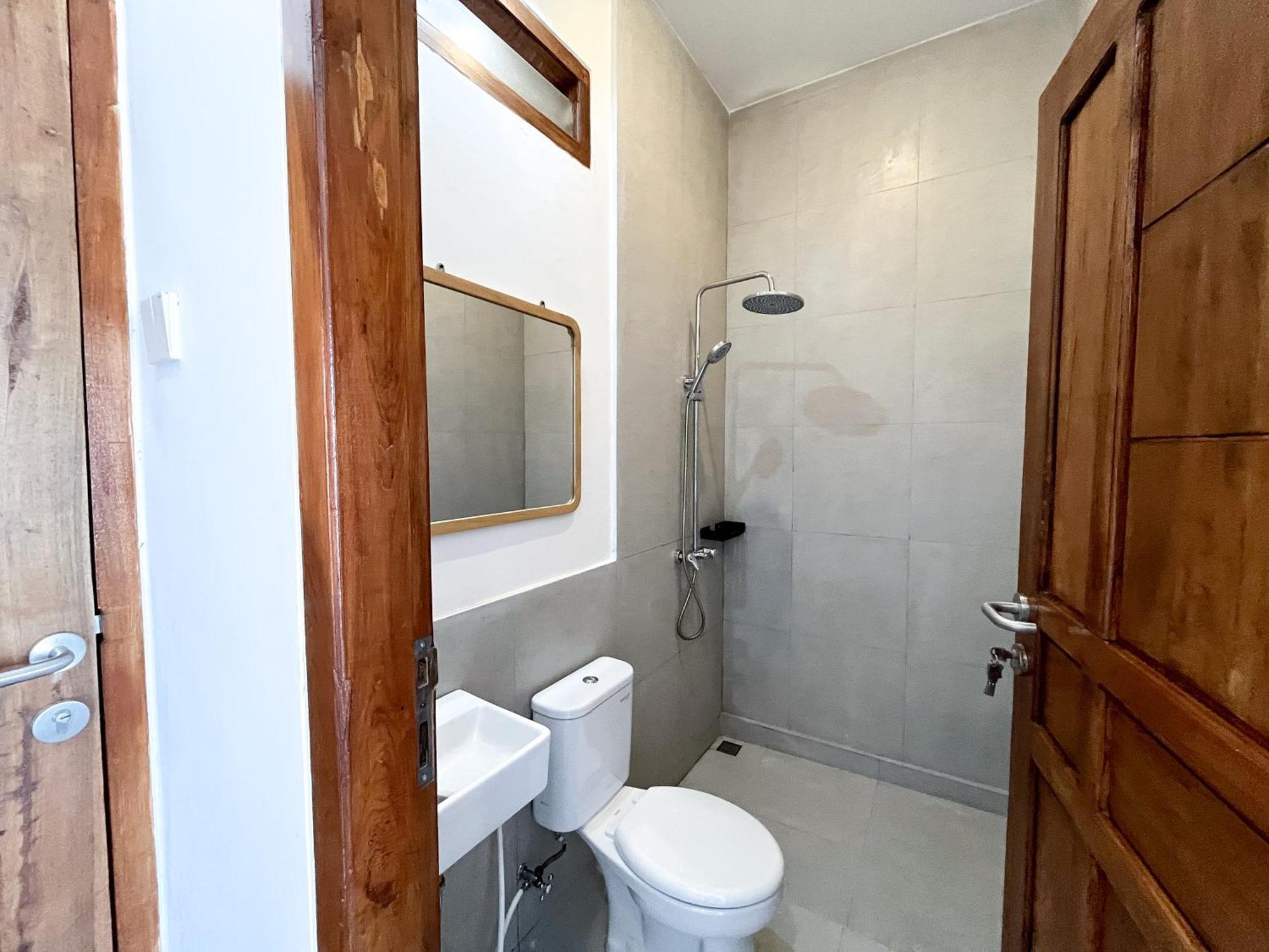 Adi Surya Guest House 세미냑 외부 사진