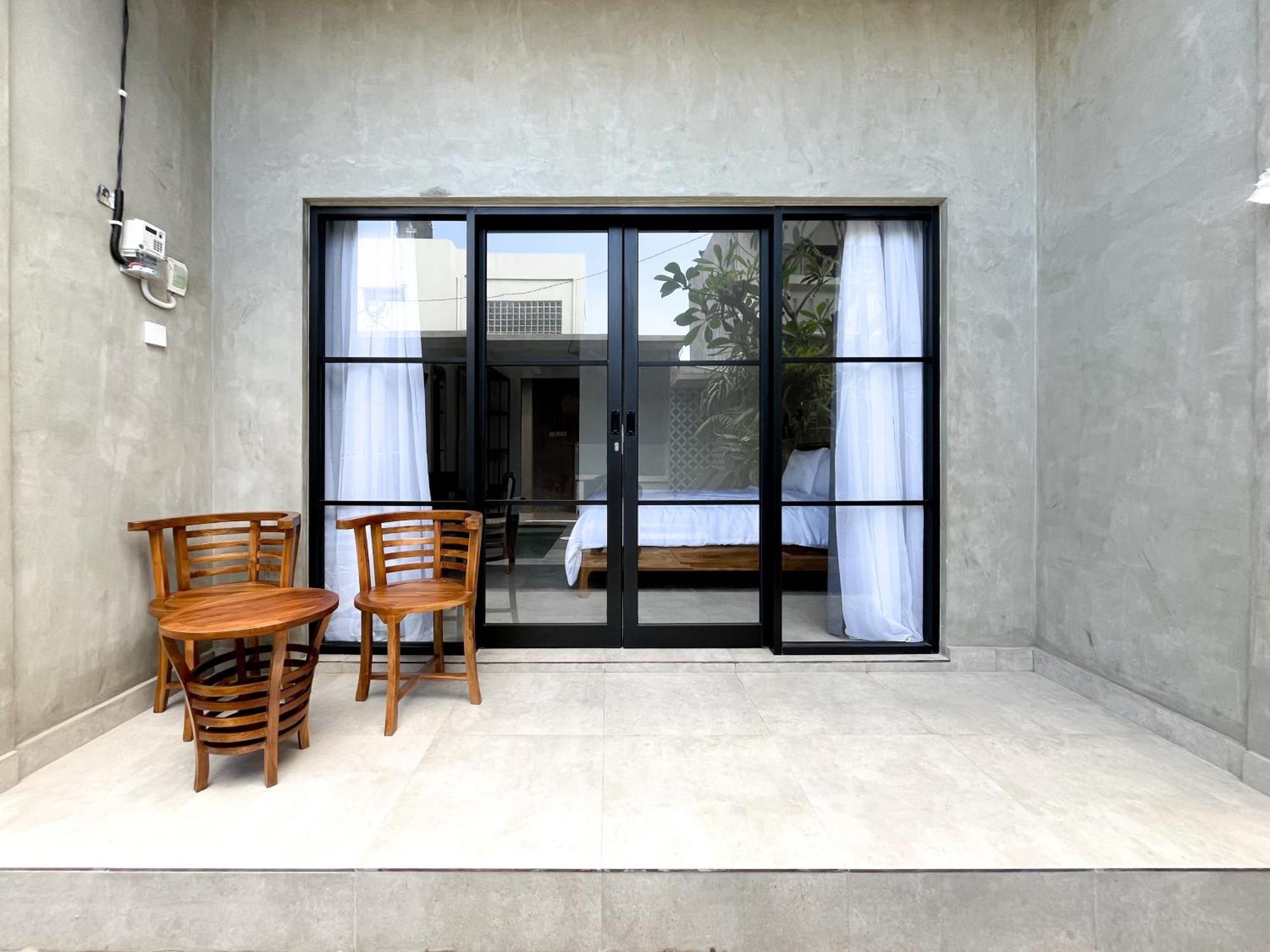 Adi Surya Guest House 세미냑 외부 사진